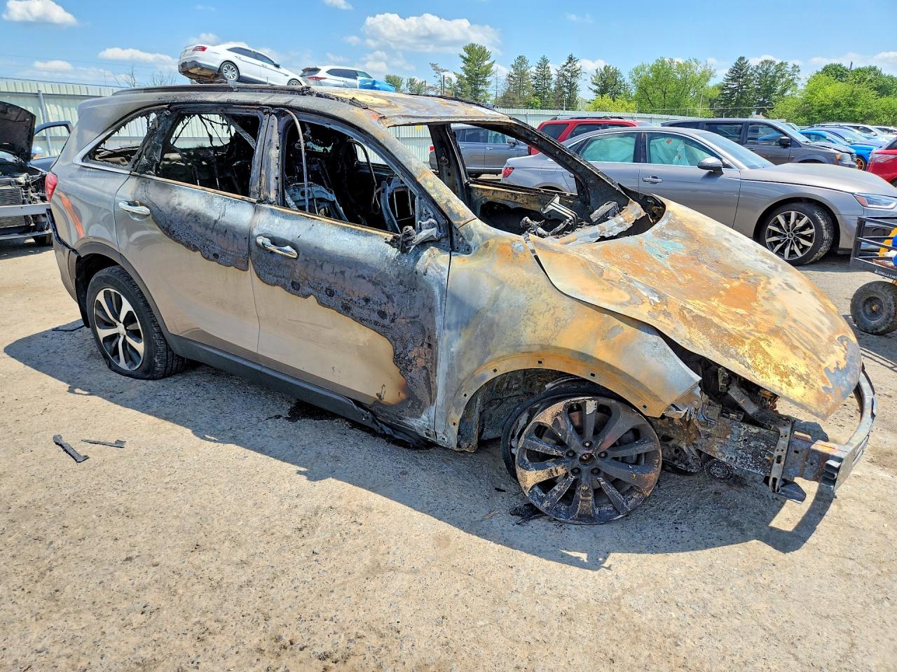 5XYPHDA58HG307480 · 2017 KIA SORENTO · 4/12