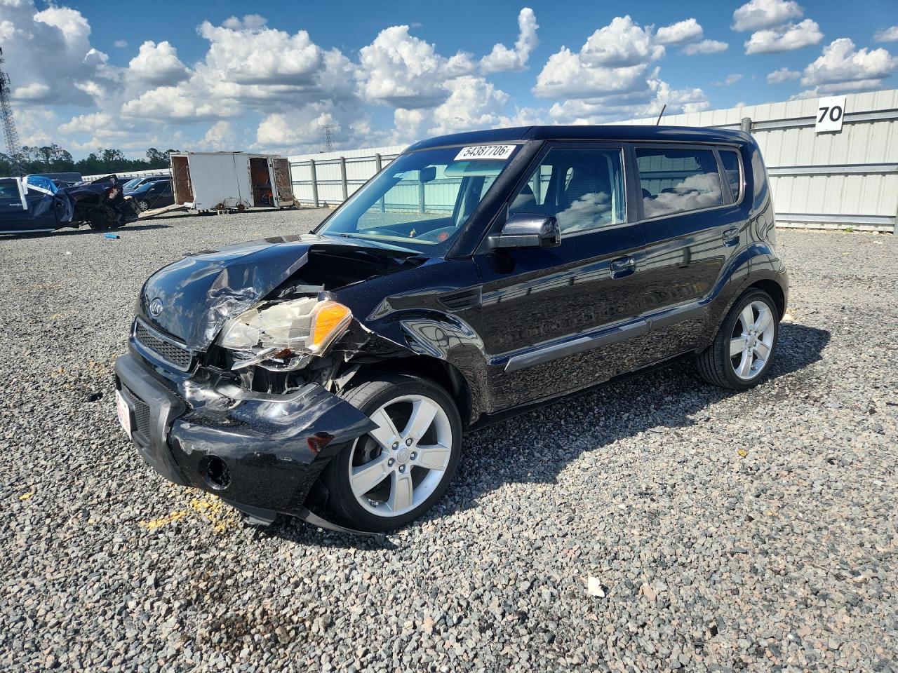 KNDJT2A23A7183068 · 2010 KIA SOUL