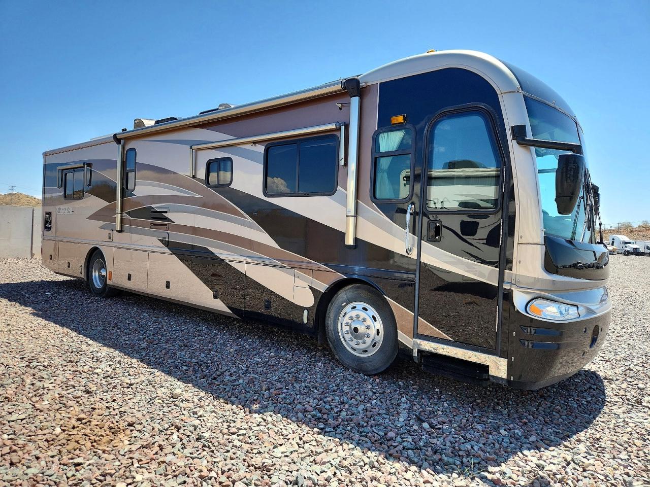 4UZAAHBS04CN02571 · 2004 FREE RECREATIONAL VEHICLE (RV)