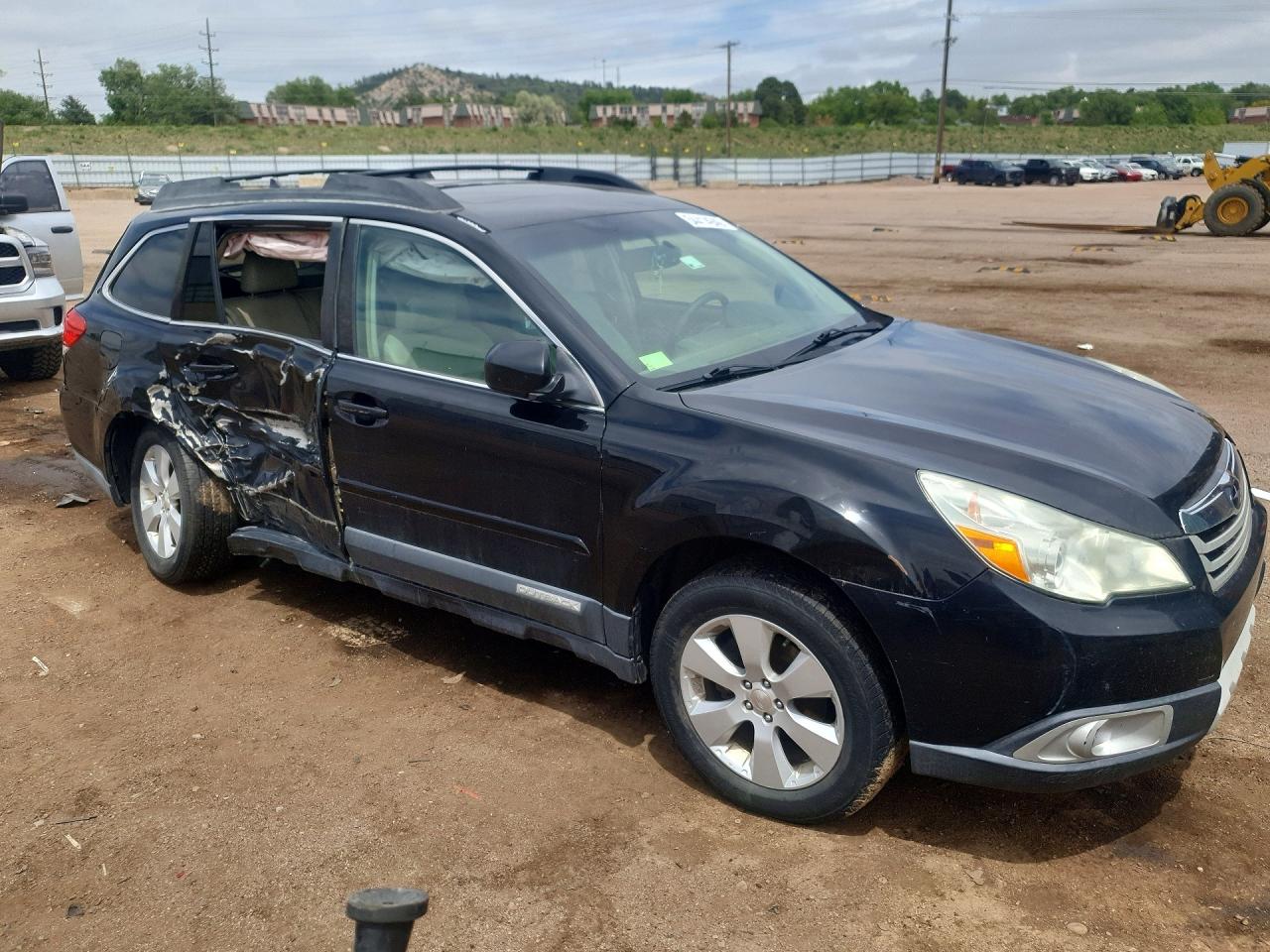 4S4BRCKC7B3413067 · 2011 SUBARU OUTBACK · 4/12