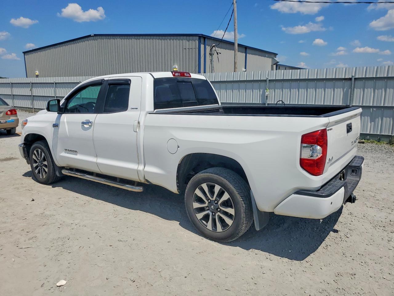 5TFBY5F1XJX698267 · 2018 TOYOTA TUNDRA · 2/12