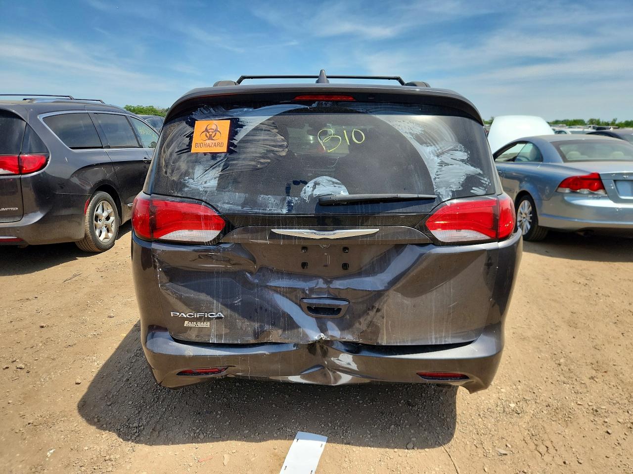 2C4RC1DG4HR656425 · 2017 CHRYSLER PACIFICA · 6/13