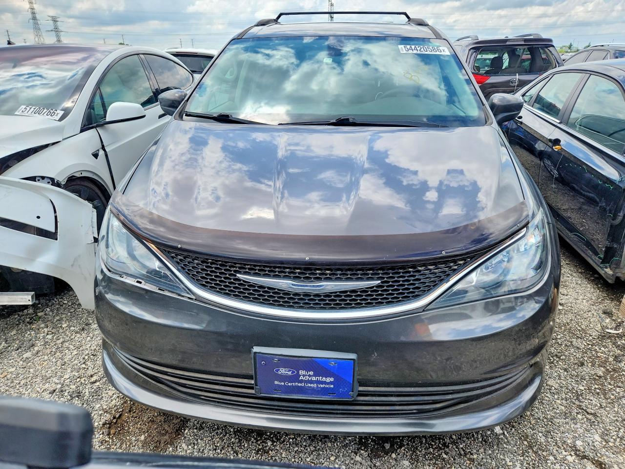 2C4RC1DG4HR656425 · 2017 CHRYSLER PACIFICA · 5/13