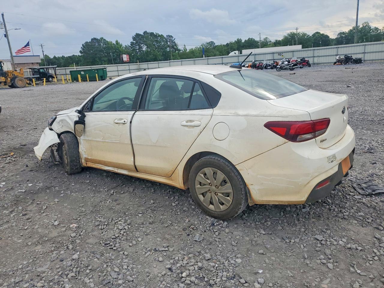 3KPA24AD8LE329709 · 2020 KIA RIO · 2/12
