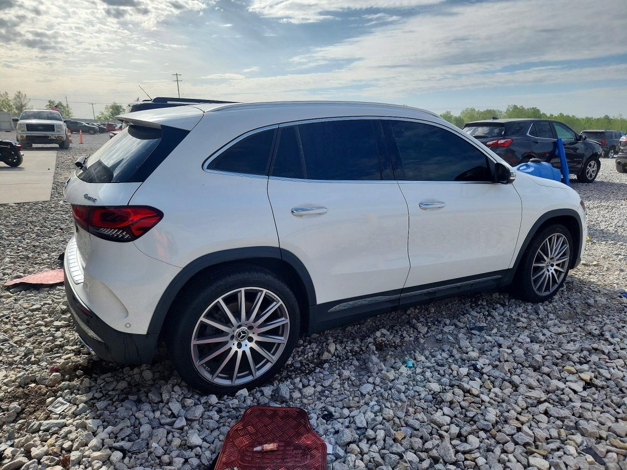 W1N4N4HB2NJ391078 · 2022 MERCEDES-BENZ GLA · 3/12