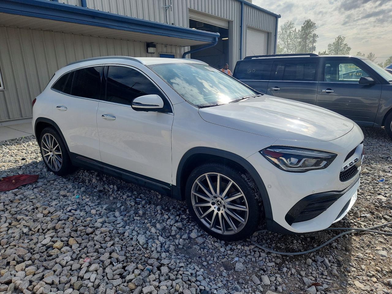 W1N4N4HB2NJ391078 · 2022 MERCEDES-BENZ GLA · 4/12