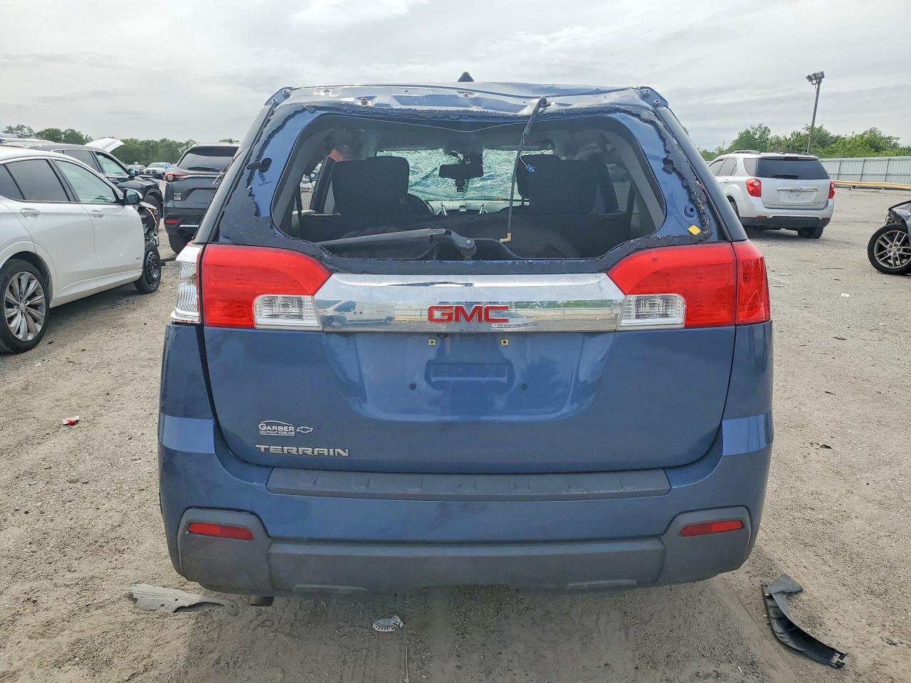 2CTALMEC0B6289482 · 2011 GMC TERRAIN · 6/12