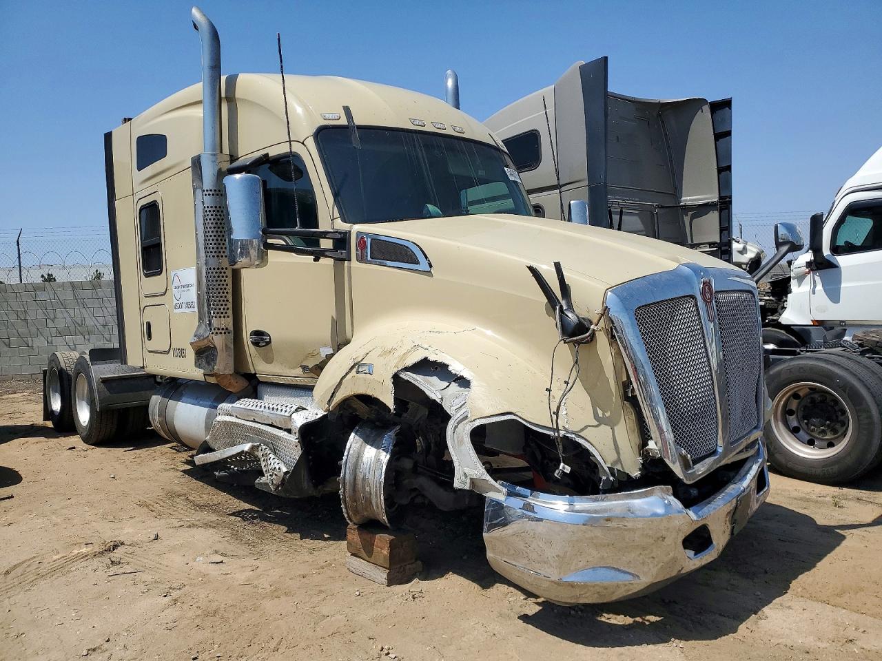 1XKYD49X4LJ370319 · 2020 KENWORTH T680
