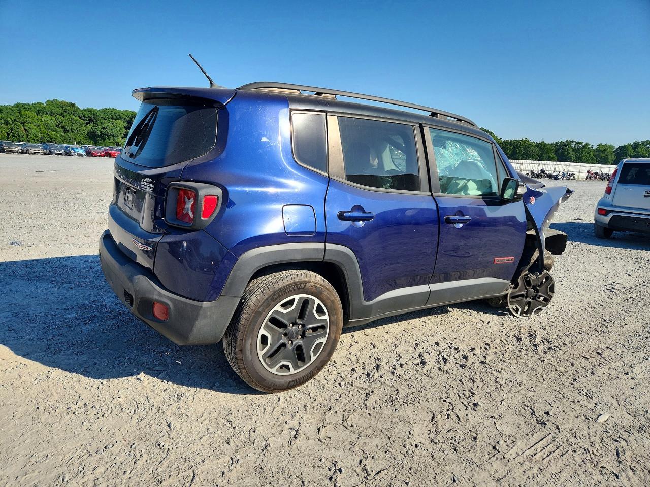 ZACCJBCB7HPF42236 · 2017 JEEP RENEGADE · 3/13