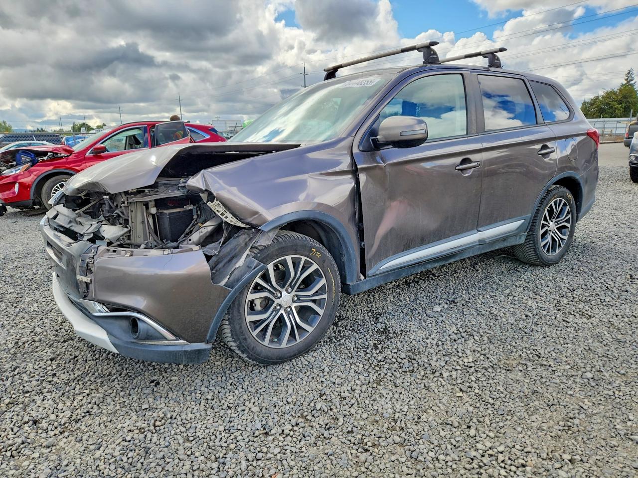 JA4AZ3A31GZ011027 · 2016 MITSUBISHI OUTLANDER