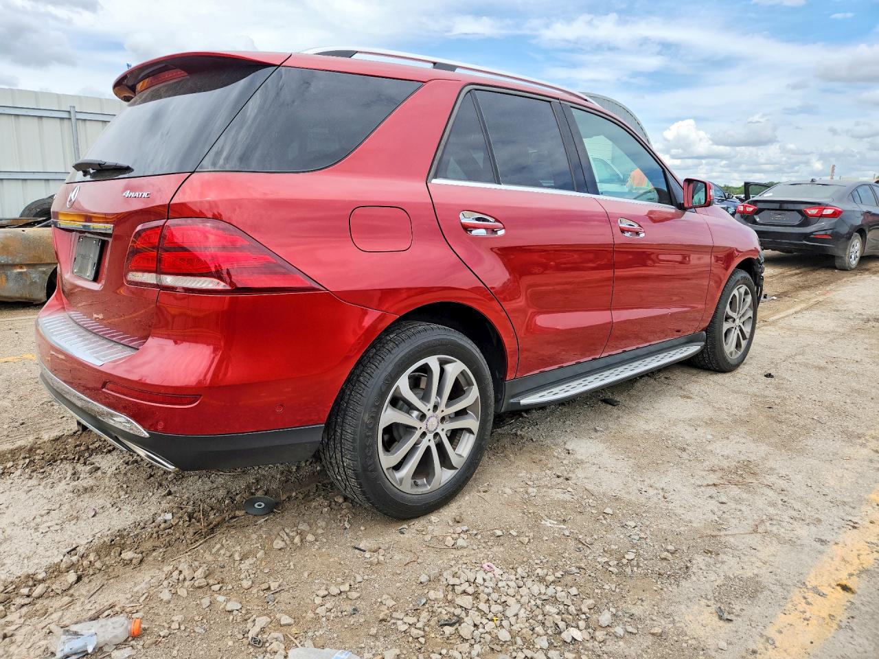 4JGDA5HB0HA894634 · 2017 MERCEDES-BENZ GLE · 3/12