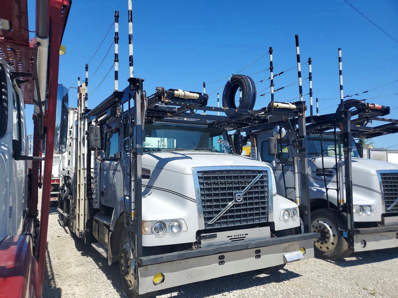 4V5RC9DG3EN164461 · 2014 VOLVO VAH