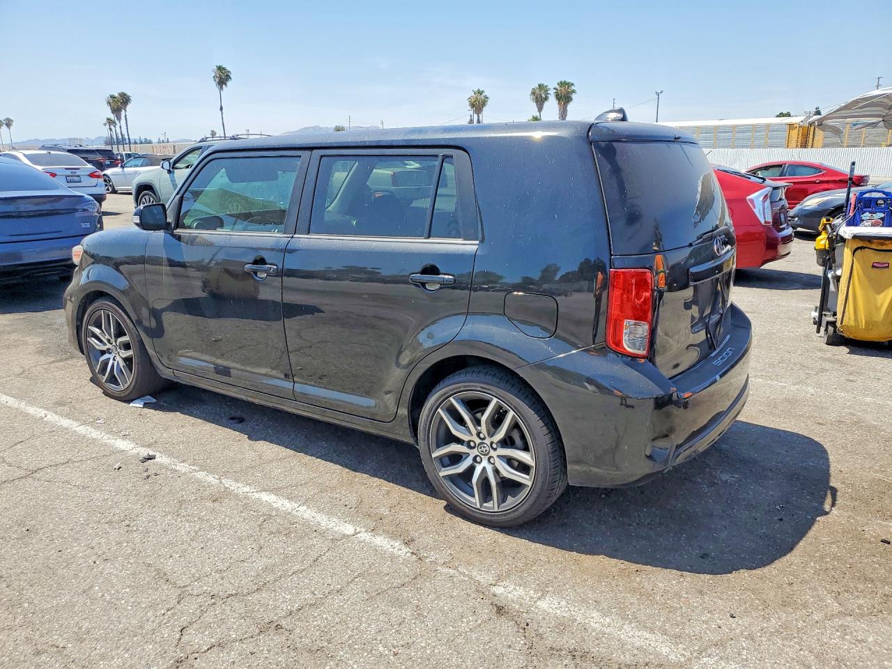 JTLZE4FE3DJ037535 · 2013 SCION XB · 2/13