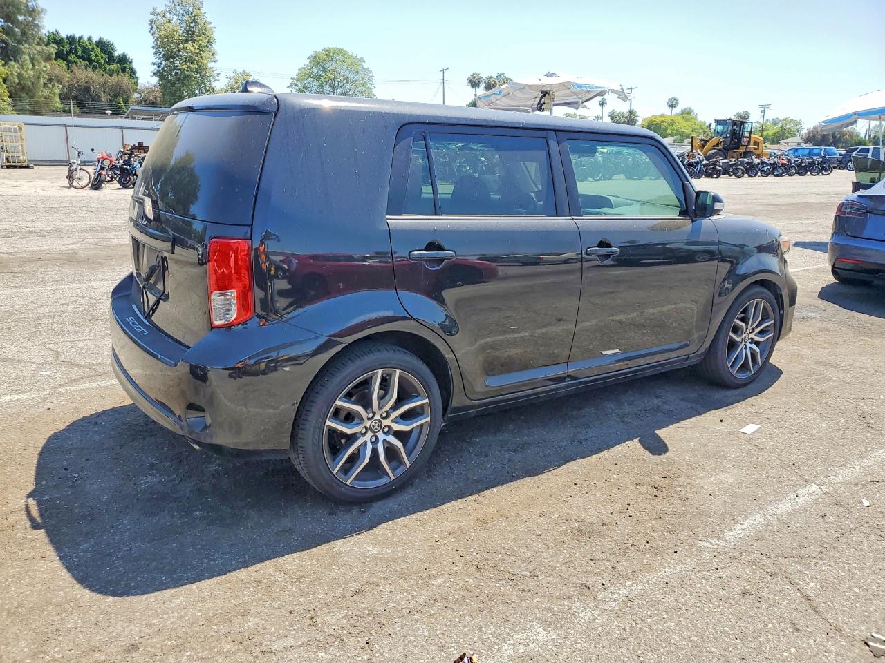 JTLZE4FE3DJ037535 · 2013 SCION XB · 3/13