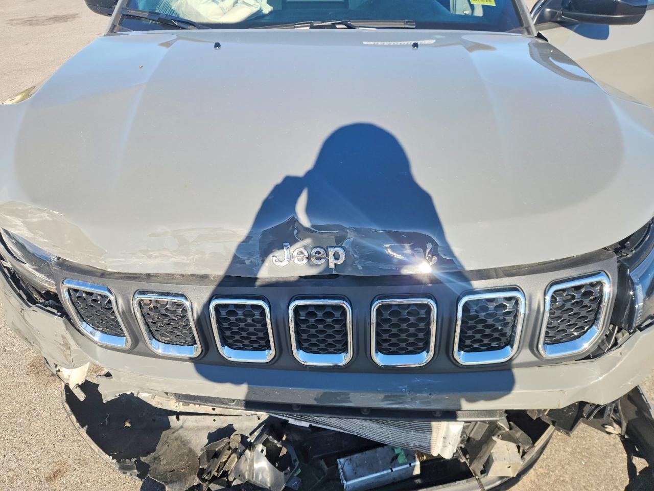 3C4NJDAN7RT576995 · 2024 JEEP COMPASS · 11/13