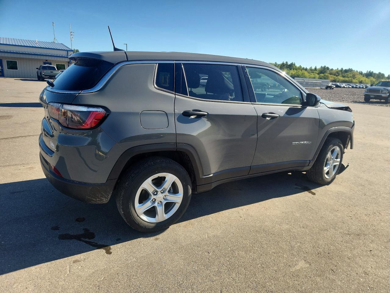 3C4NJDAN7RT576995 · 2024 JEEP COMPASS · 3/13