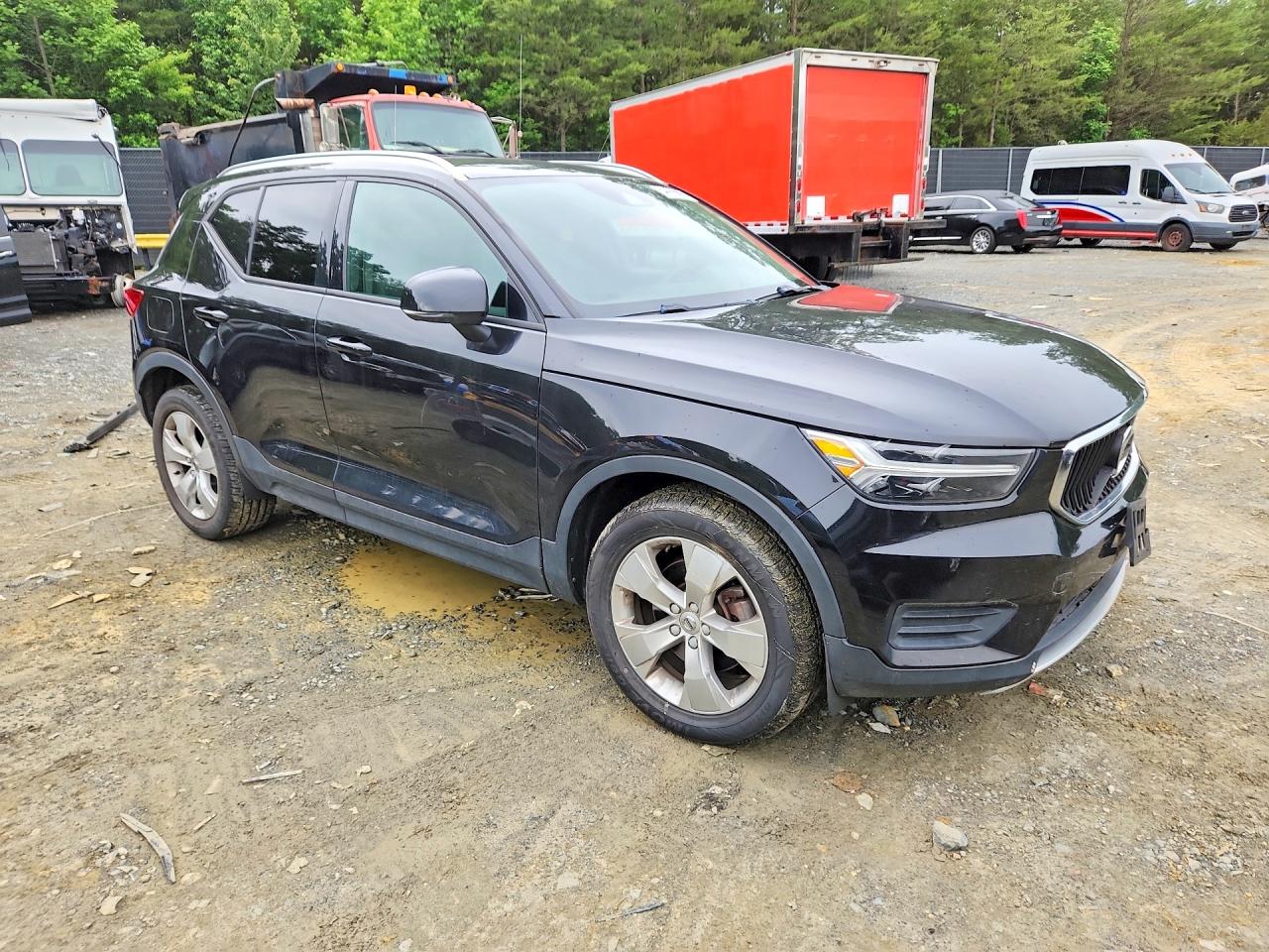 YV4AC2HK2L2338535 · 2020 VOLVO XC40 · 4/13