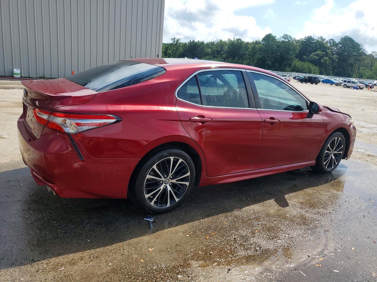 4T1B11HK3JU644681 · 2018 TOYOTA CAMRY · 3/12