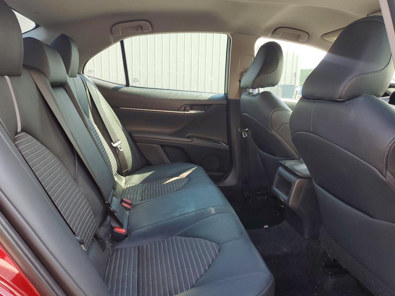 4T1B11HK3JU644681 · 2018 TOYOTA CAMRY · 10/12