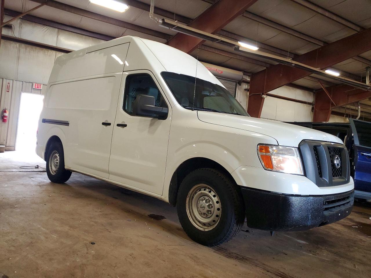 1N6BF0LX2FN803028 · 2015 NISSAN NV · 4/13