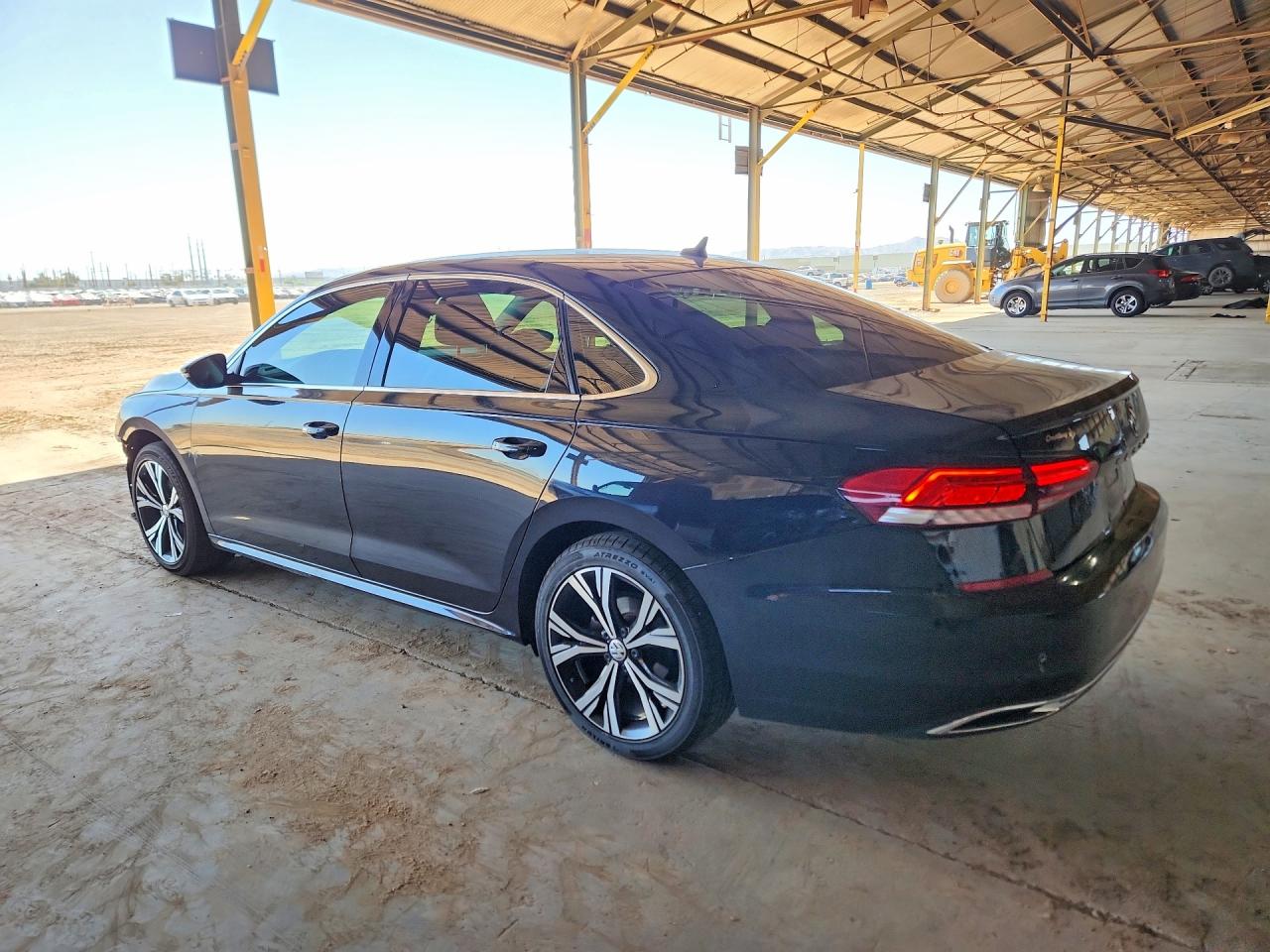 1VWSA7A39NC009113 · 2022 VOLKSWAGEN PASSAT · 2/13