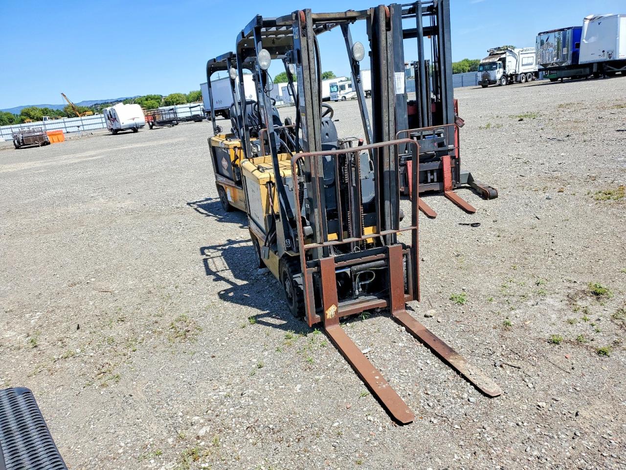 A3EC110210 · 2002 CATERILLAR FORKLIFT