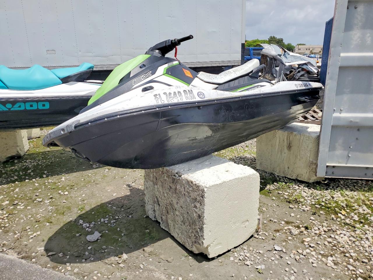 YAMA0990D717 · 2017 YAM JET SKI · 2/10