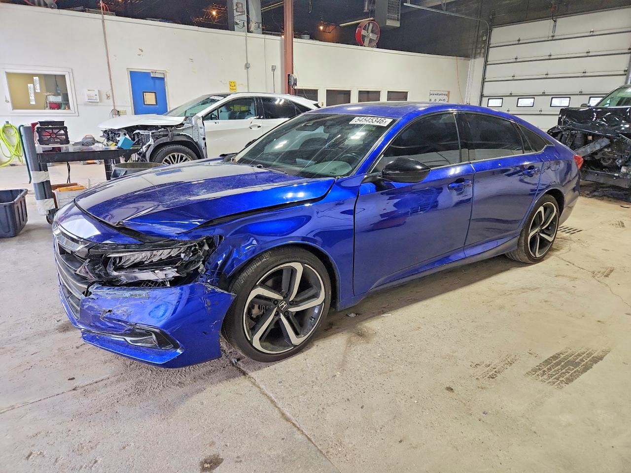 1HGCV2F34NA005667 · 2022 HONDA ACCORD