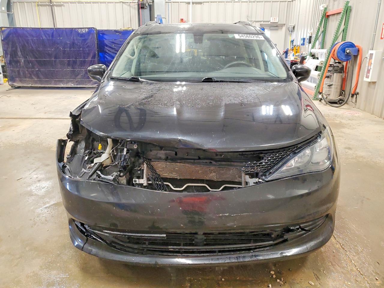 2C4RC1DG1LR172091 · 2020 CHRYSLER VOYAGER · 5/13