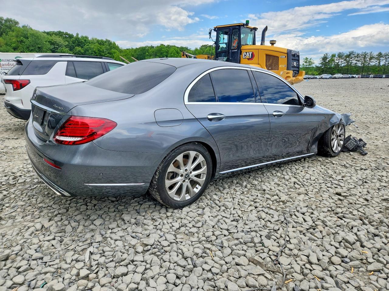 WDDZF4KB4JA310083 · 2018 MERCEDES-BENZ E · 3/12