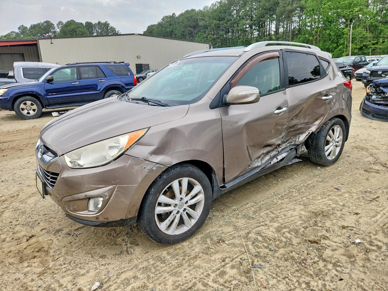 KM8JUCAC5BU194776 · 2011 HYUNDAI TUCSON