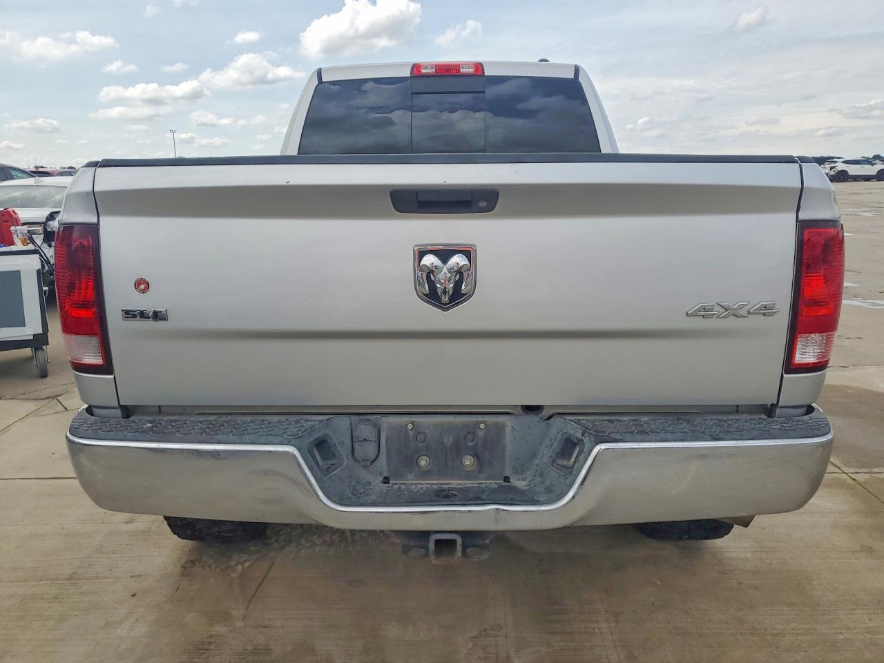 3D7UT2CL2BG593293 · 2011 DODGE RAM 2500 · 6/12