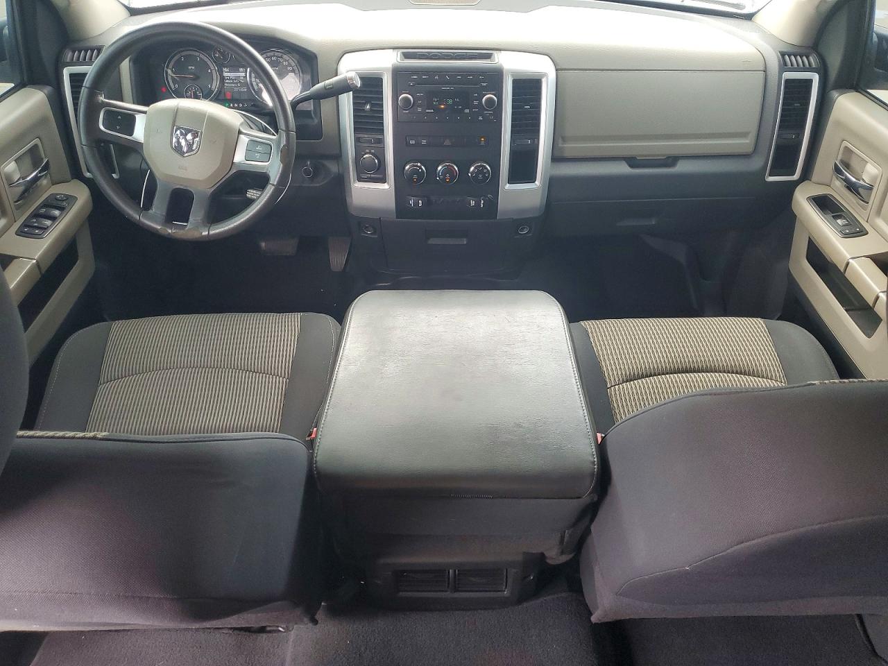 3D7UT2CL2BG593293 · 2011 DODGE RAM 2500 · 8/12