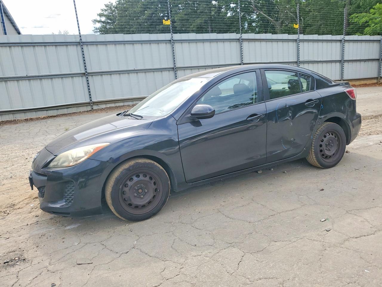 JM1BL1TF6D1743347 · 2013 MAZDA 3