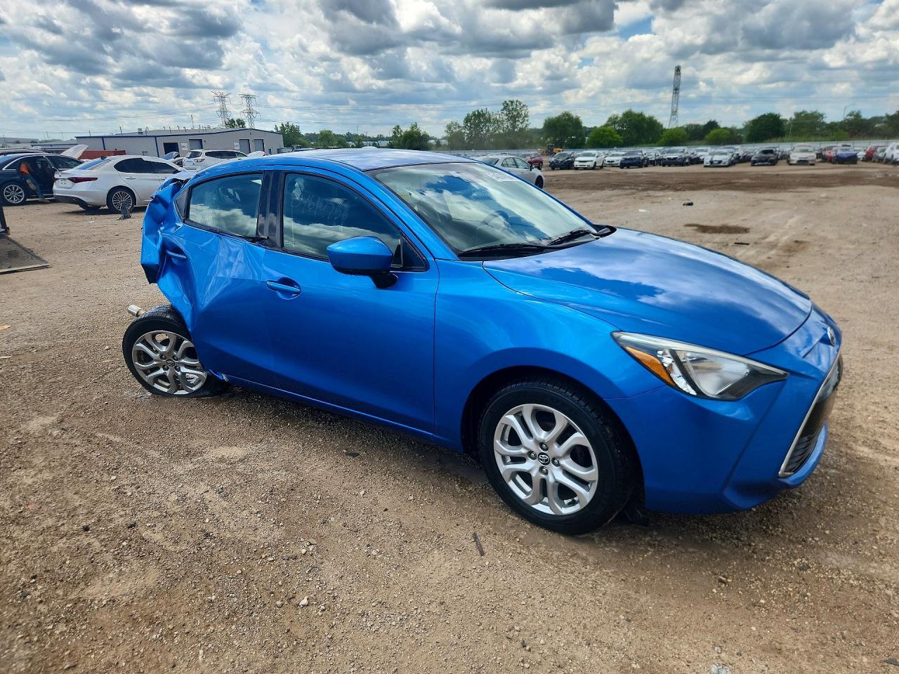 3MYDLBYV7HY148962 · 2017 TOYOTA YARIS IA · 4/13