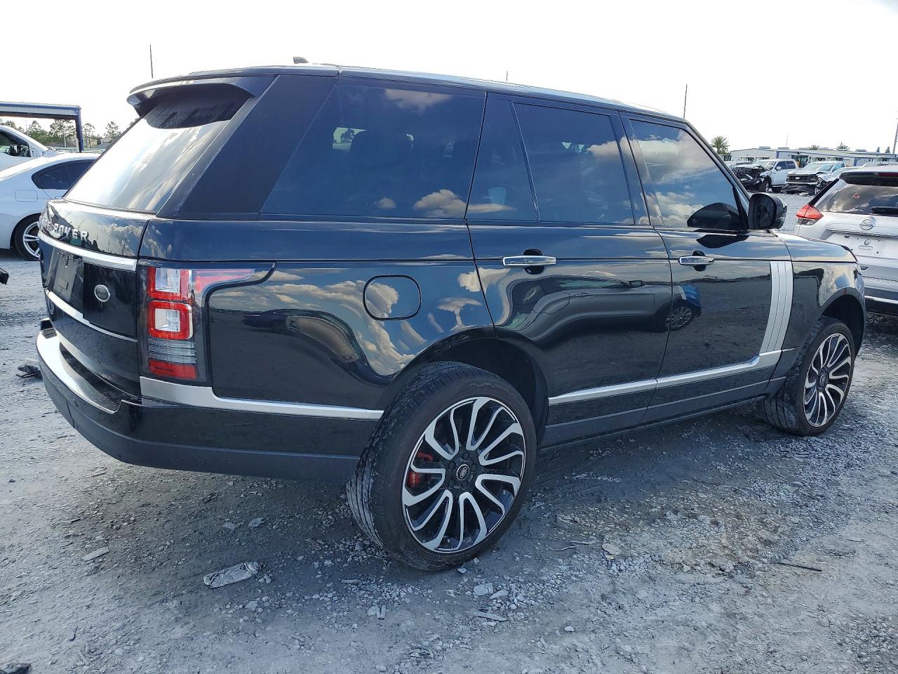 SALGV2EFXGA258063 · 2016 LAND ROVER RANGE ROVER · 3/13