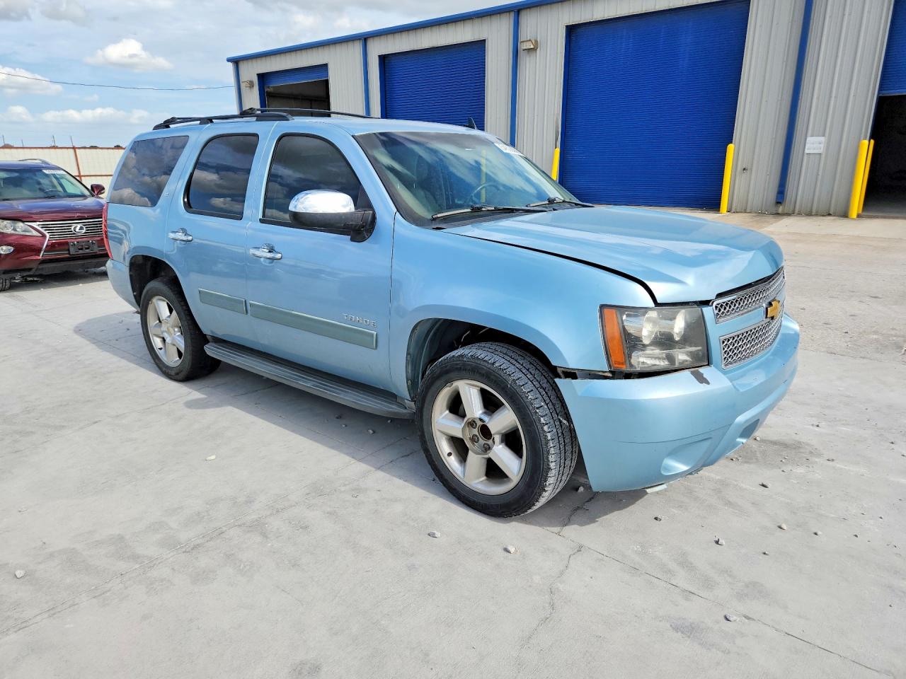 1GNSCBE08BR255716 · 2011 CHEVROLET TAHOE · 4/13