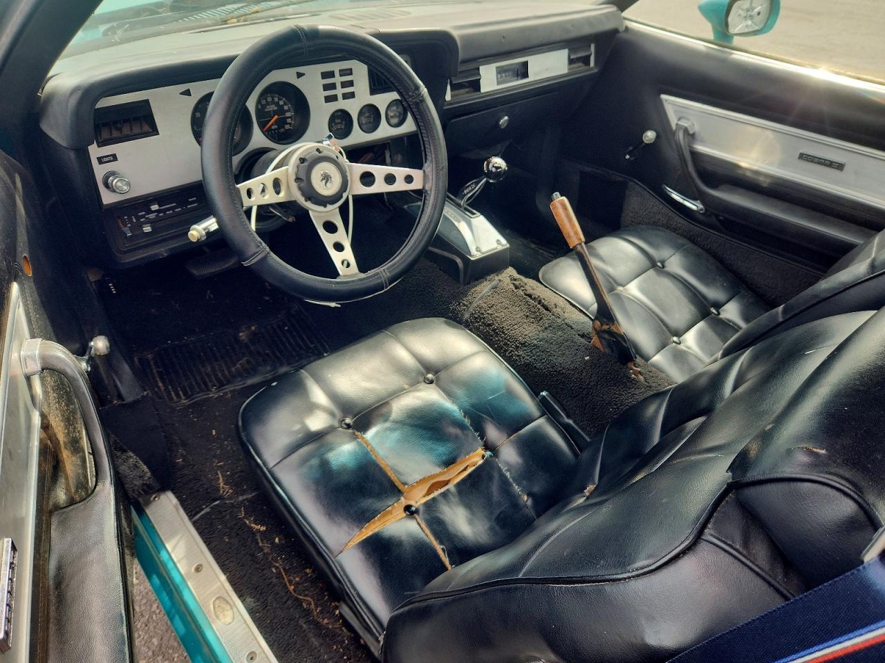 7R03F102360 · 1977 FORD MUSTANG · 8/11