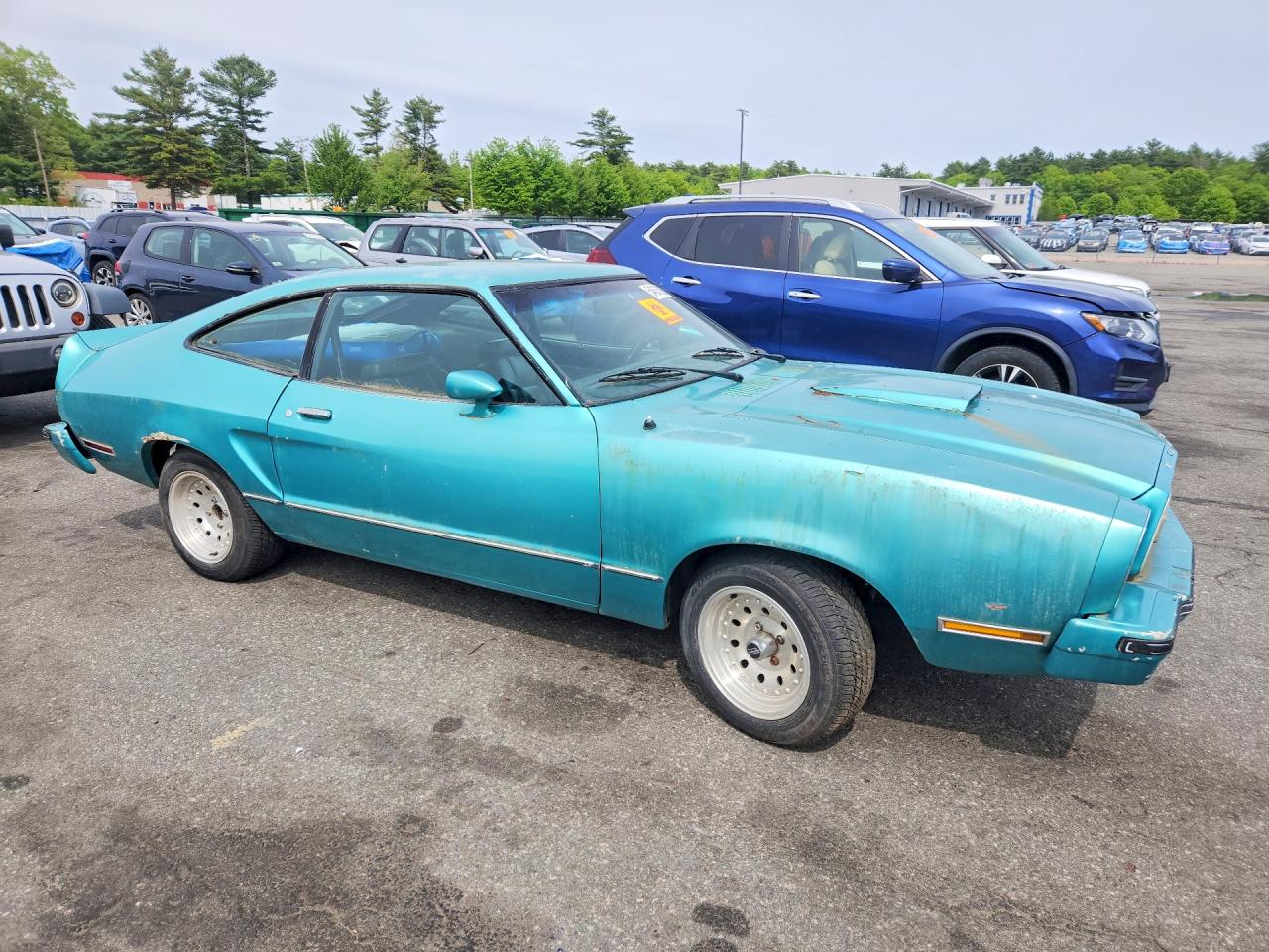 7R03F102360 · 1977 FORD MUSTANG · 4/11