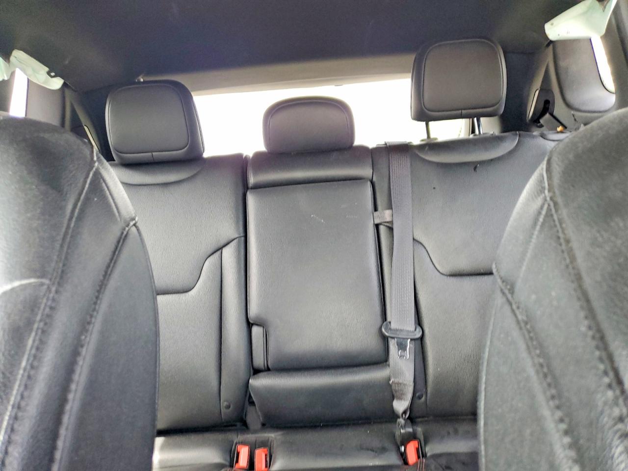 3C4NJDFN6RT123976 · 2024 JEEP COMPASS · 10/13