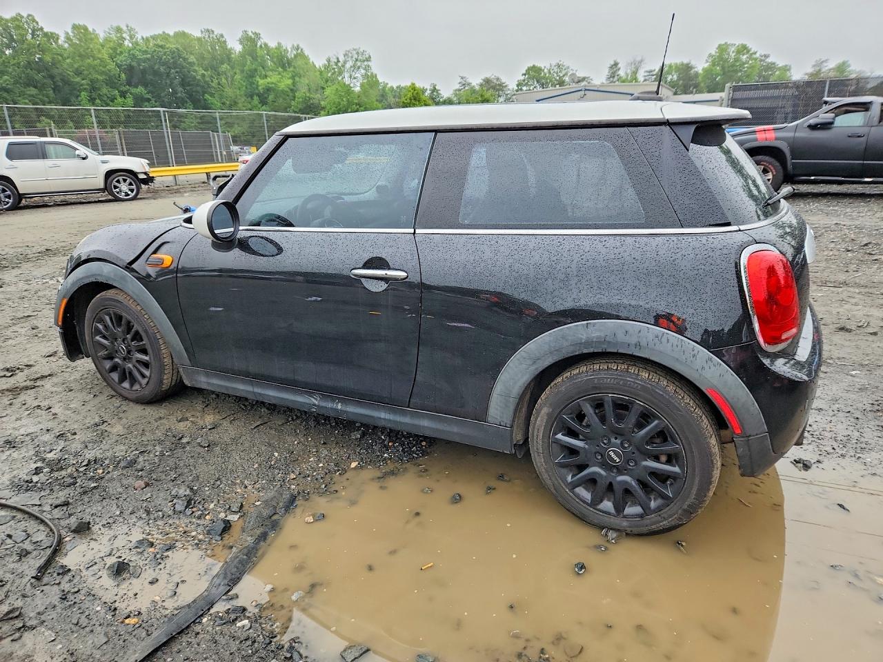 WMWXM5C58FT941983 · 2015 MINI COOPER · 2/12