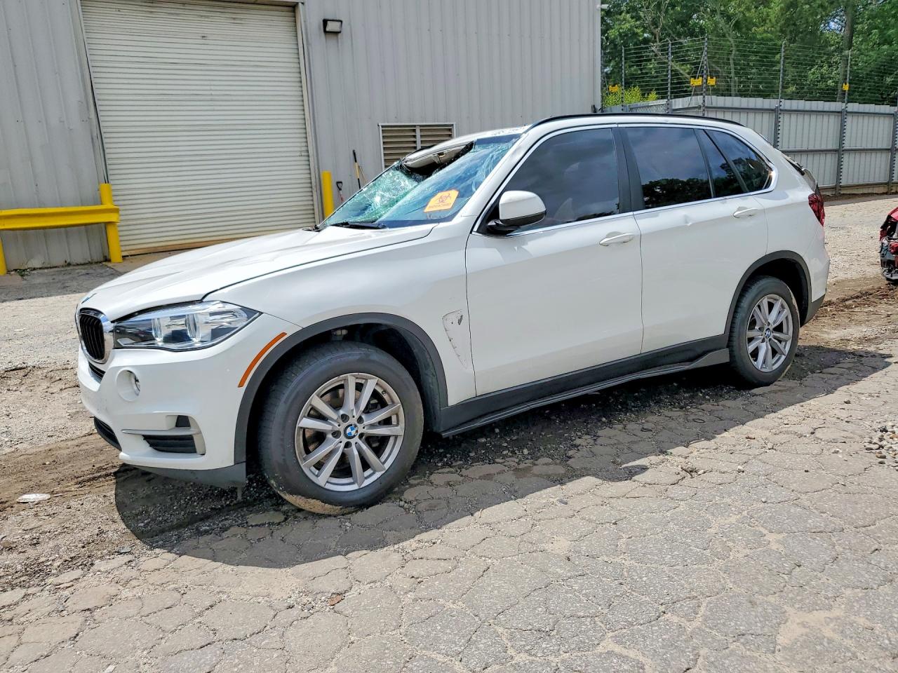 5UXKR0C53F0K66528 · 2015 BMW X5