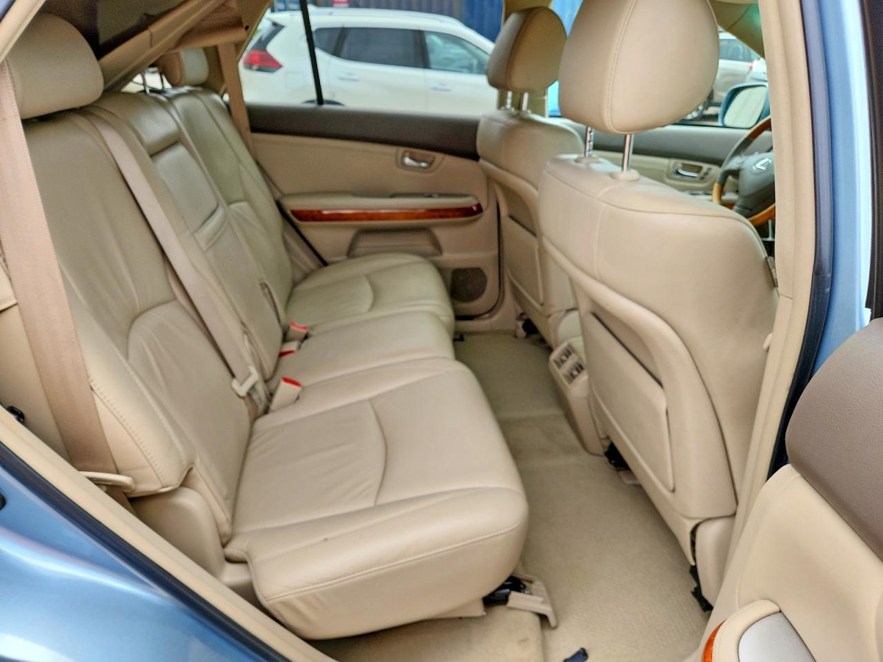 2T2HK31UX8C094868 · 2008 LEXUS RX · 11/13