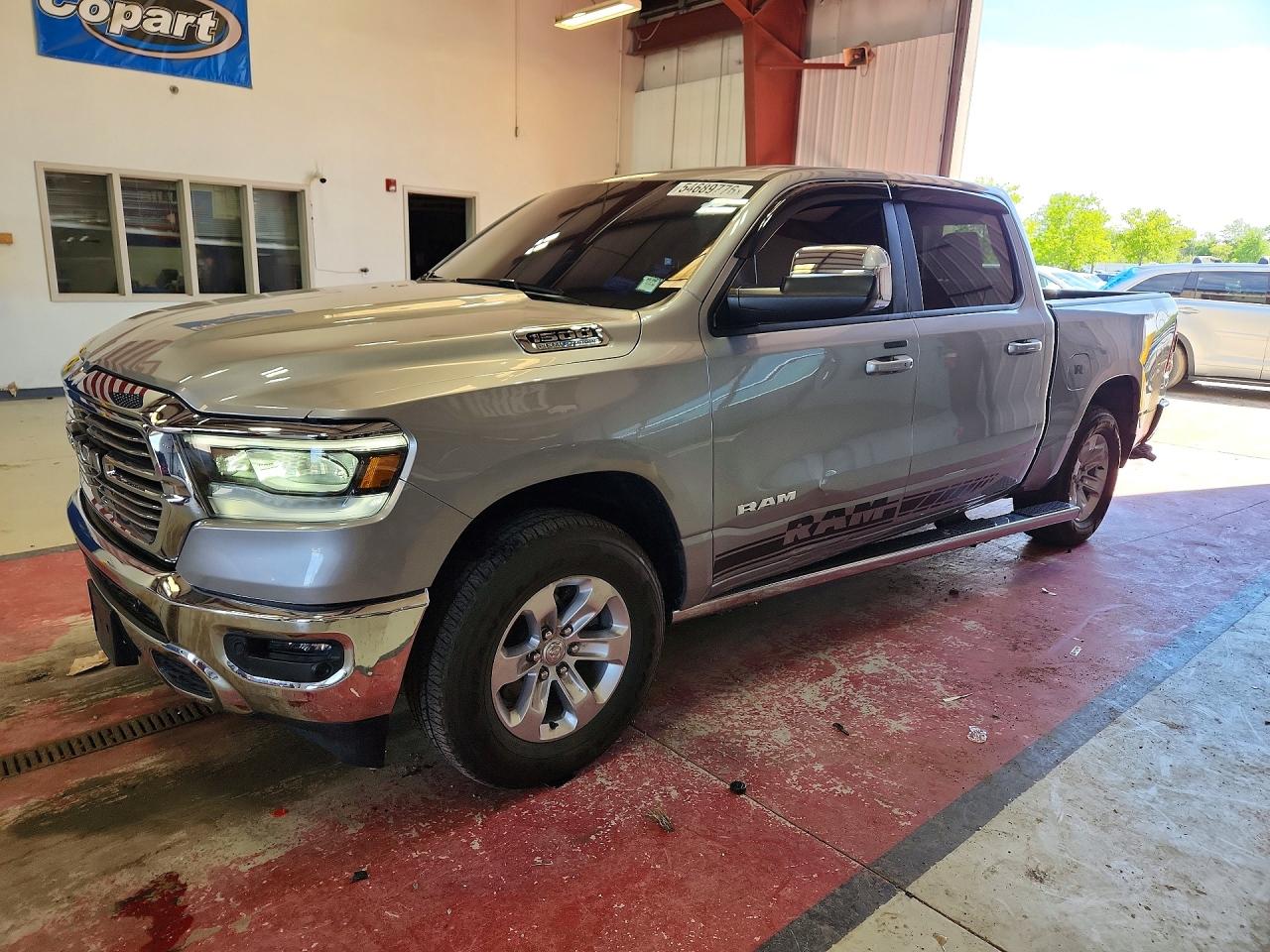 1C6SRFJT5RN165625 · 2024 RAM 1500
