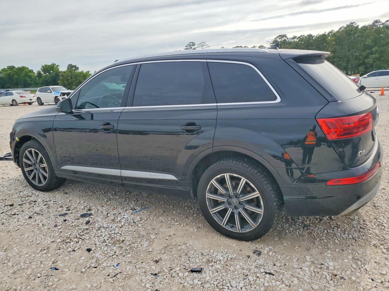 WA1LAAF78HD021536 · 2017 AUDI Q7 · 2/13