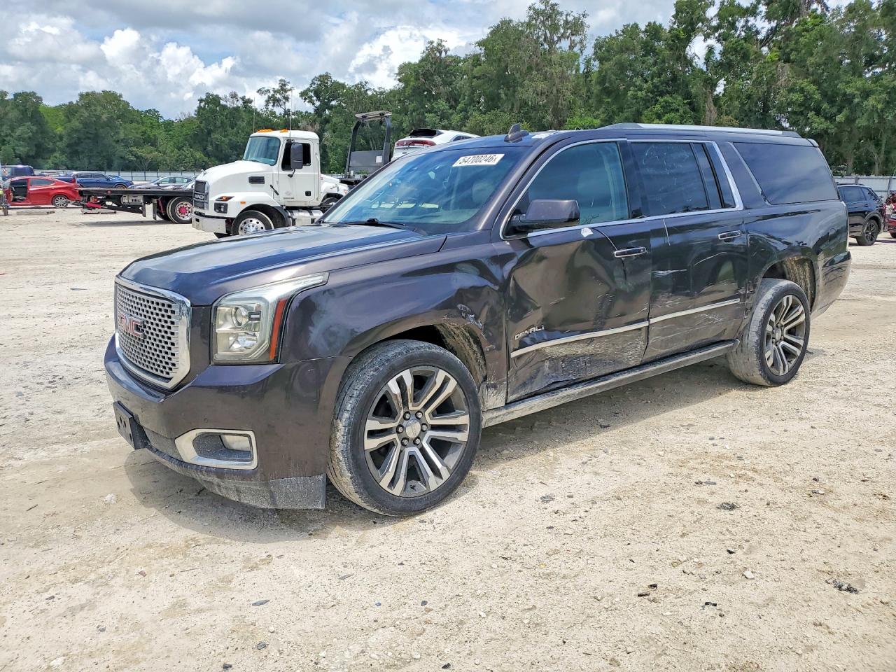 1GKS1HKJ0HR239571 · 2017 GMC YUKON XL