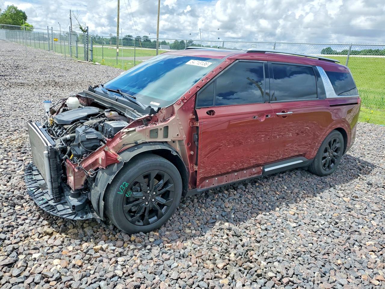 KNDNE5H33N6070860 · 2022 KIA CARNIVAL