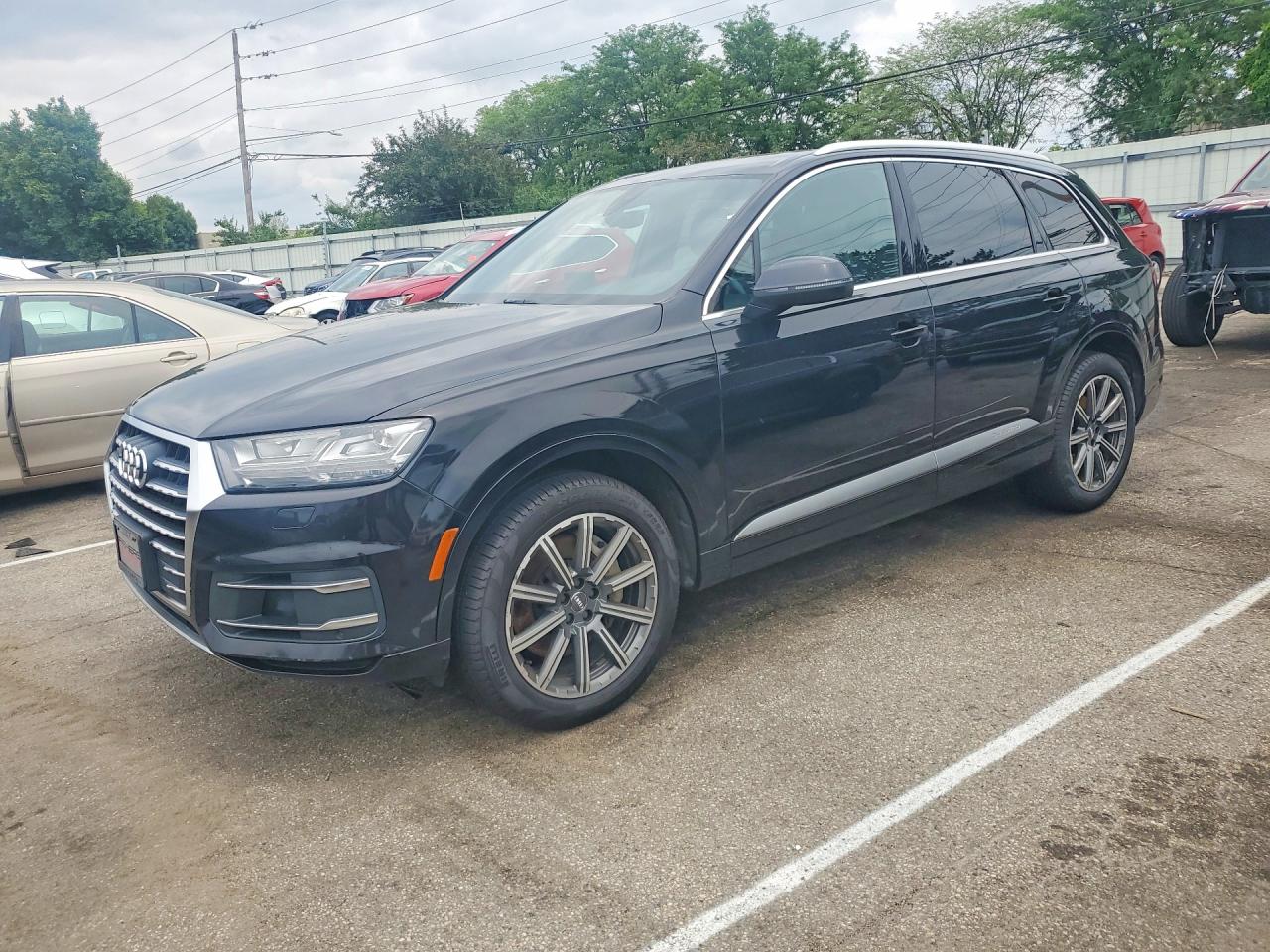 WA1LAAF7XHD046731 · 2017 AUDI Q7
