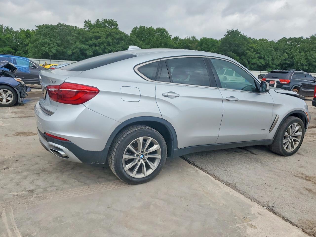 5UXKU2C55K0Z63574 · 2019 BMW X6 · 3/13