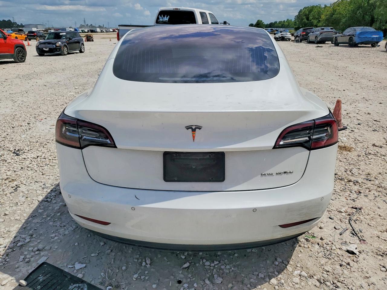 5YJ3E1EB6JF178948 · 2018 TESLA MODEL 3 · 6/13